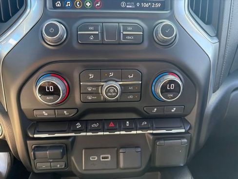 Used 2022 Chevrolet Silverado 1500 LT Trail Boss w/ Convenience Package II AWD/4WD image 26