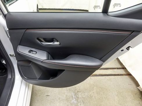 Used 2025 Nissan Sentra SR image 25