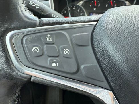 Used 2019 Chevrolet Equinox LT image 34