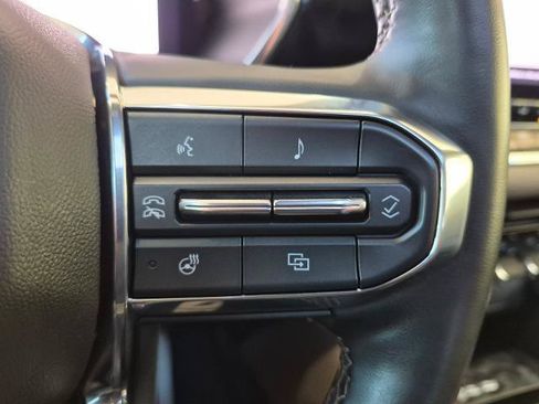 Used 2023 GMC Canyon Denali AWD/4WD image 24