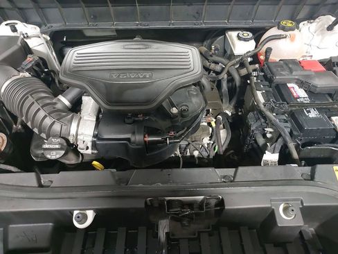 Used 2018 GMC Acadia SLT image 39