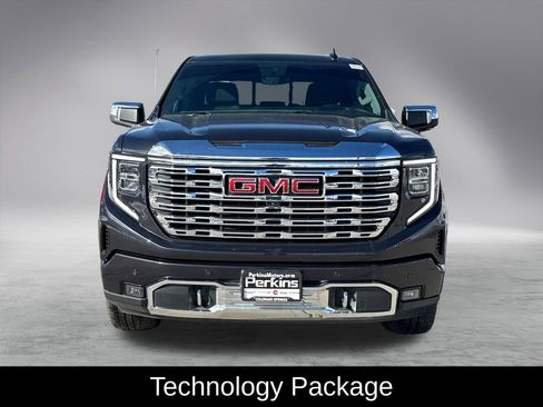 Used 2022 GMC Sierra 1500 Denali w/ Denali Reserve Package image 4