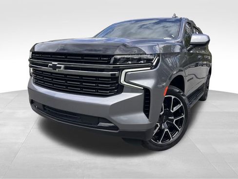 Used 2021 Chevrolet Suburban RST image 9