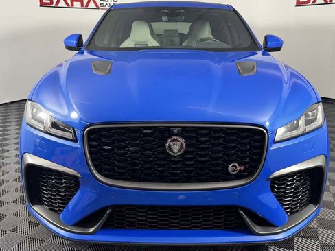 Used 2022 Jaguar F-PACE SVR AWD/4WD image 11