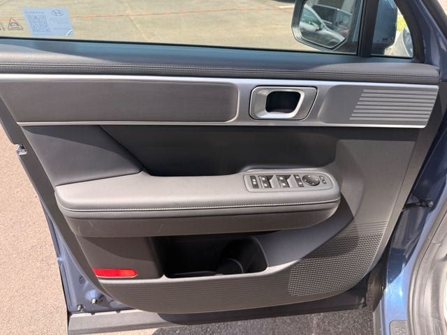 Used 2026 Hyundai Santa Fe SEL FWD image 5
