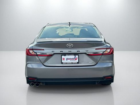 Certified 2025 Toyota Camry SE FWD image 6
