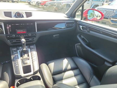 Used 2020 Porsche Macan S image 20