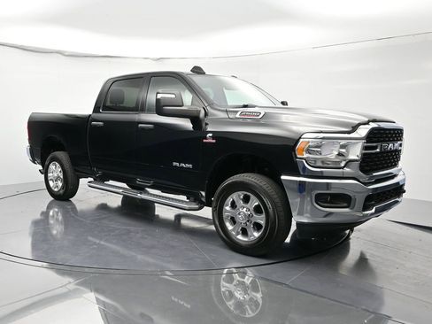 Used 2024 RAM 2500 Big Horn image 3