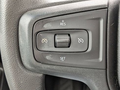 Used 2022 Chevrolet Silverado 1500 Custom image 23