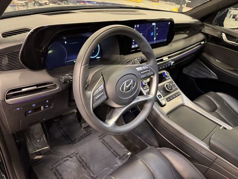 Used 2025 Hyundai Palisade Calligraphy image 17