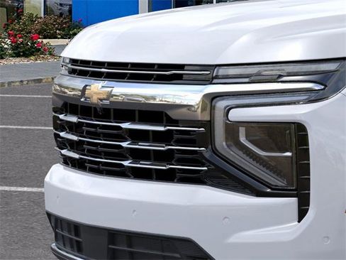 New 2026 Chevrolet Suburban LT w/ Comfort Package image 13