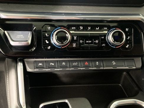 Used 2025 GMC Sierra 1500 Denali Ultimate image 16