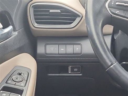 Certified 2022 Hyundai Santa Fe SEL w/ Convenience + Premium Package image 12