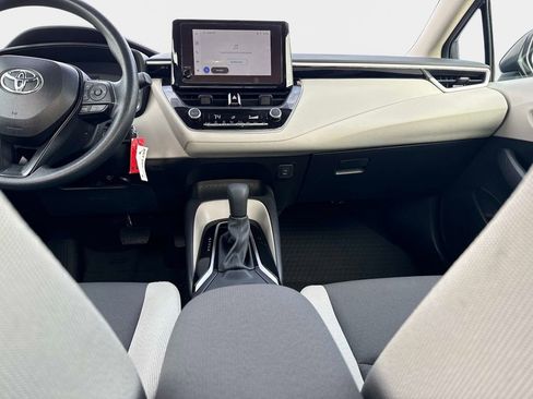 Used 2025 Toyota Corolla LE image 14