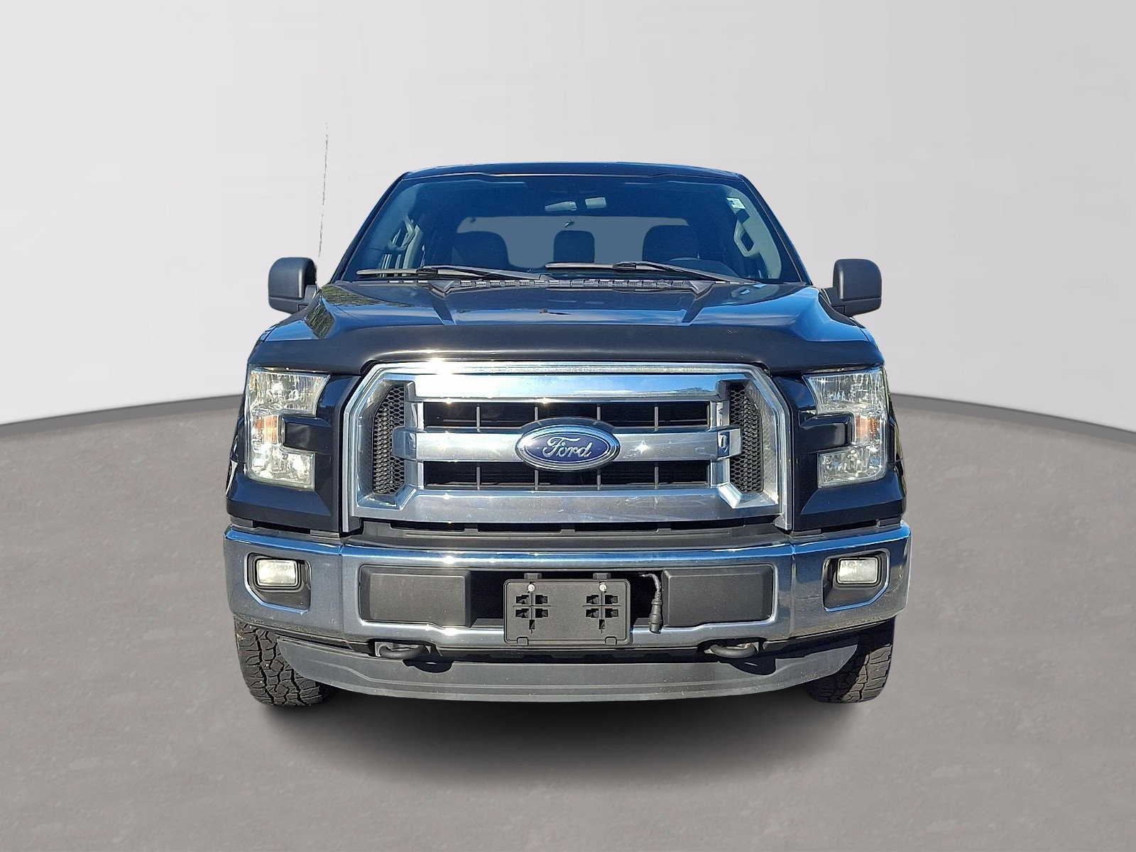 Used 2015 Ford F150 XLT AWD/4WD image 2