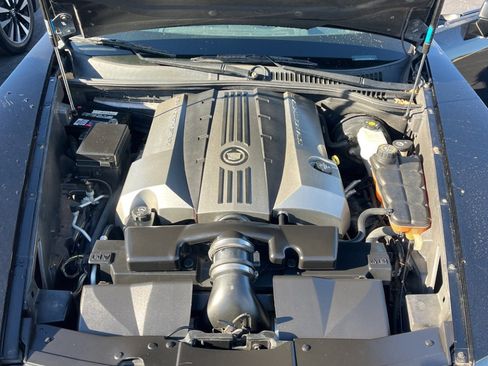 Used 2004 Cadillac XLR image 17