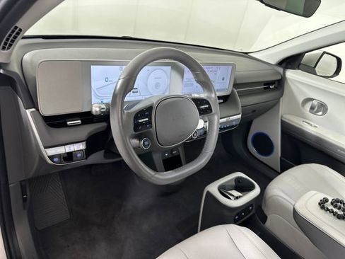 Used 2023 Hyundai Ioniq 5 SEL image 13