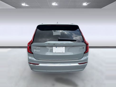 New 2026 Volvo XC90 B6 Plus w/ Protection Package AWD/4WD image 10