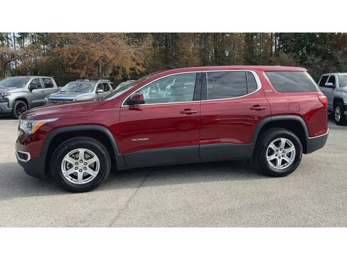 Certified 2017 GMC Acadia SLE image 5