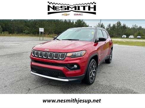 Used 2025 Jeep Compass Limited AWD/4WD image 1