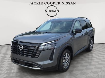 New 2026 Nissan Pathfinder SL w/ Cargo Package