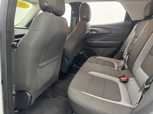 Used 2023 Chevrolet TrailBlazer LT w/ Convenience Package AWD/4WD image 35