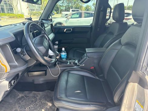 Used 2024 Ford Bronco Badlands AWD/4WD image 4