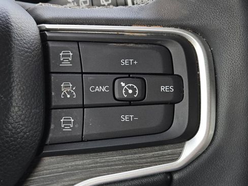 Used 2024 Jeep Wagoneer Series II w/ Flexible Seating Group RWD image 20