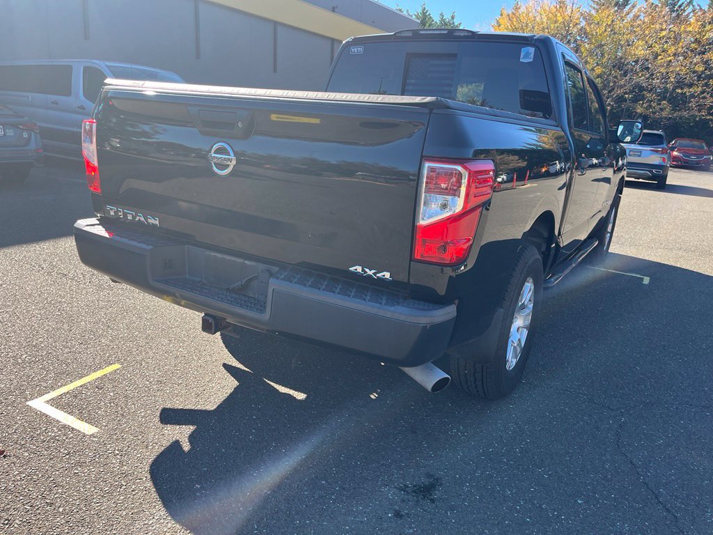 Used 2017 Nissan Titan S AWD/4WD image 7