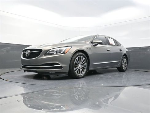 Used 2019 Buick LaCrosse Preferred image 29