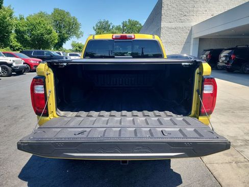 Certified 2023 GMC Canyon AT4 w/ AT4 Premium Package AWD/4WD image 26