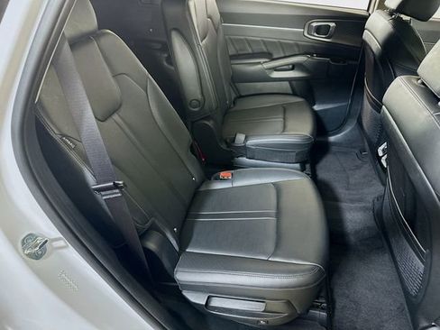 Used 2024 Kia Sorento SX image 15