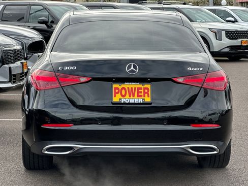 Used 2025 Mercedes-Benz C 300 4MATIC Sedan image 5