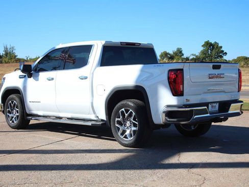 Used 2025 GMC Sierra 1500 SLT w/ SLT Premium Package AWD/4WD image 9