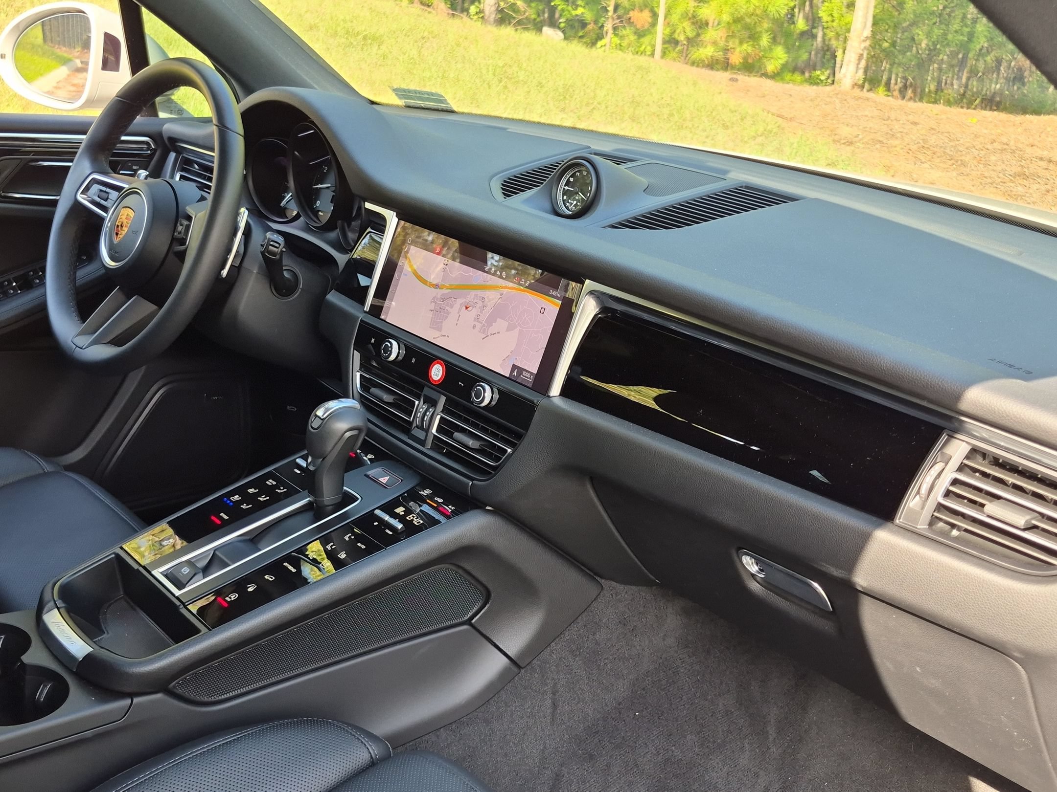 Certified 2026 Porsche Macan AWD/4WD image 21