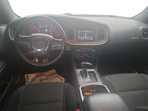 Used 2022 Dodge Charger SXT w/ Driver Convenience Group image 10