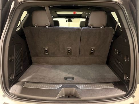 Used 2021 Chevrolet Tahoe Z71 w/ Z71 Signature Package image 10