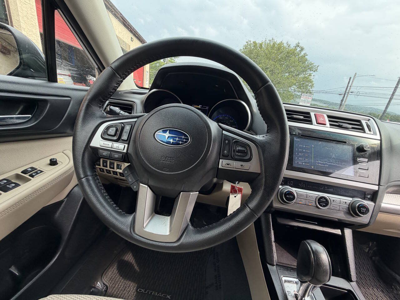Used 2017 Subaru Outback 2.5i Premium AWD/4WD image 35