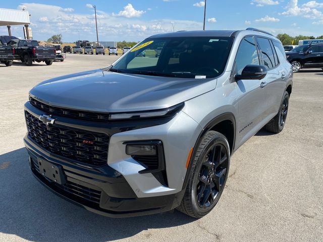 Used 2024 Chevrolet Traverse RS w/ LPO, Floor Liner Package FWD image 2