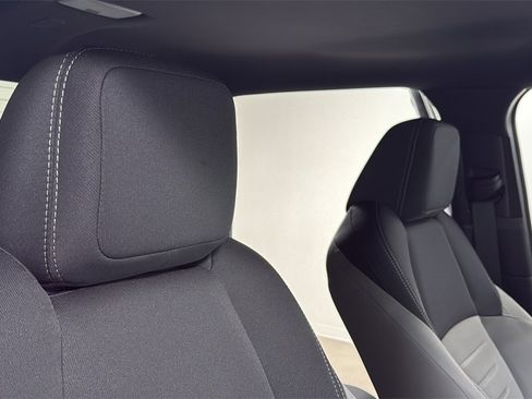 Certified 2025 Toyota Tacoma TRD Sport image 19