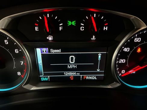 Used 2018 Chevrolet Traverse LT FWD image 13
