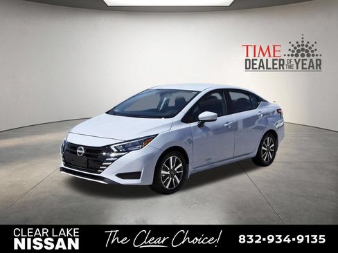 Certified 2025 Nissan Versa SV w/ Trunk Package FWD image 3
