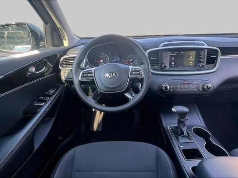 Used 2019 Kia Sorento L FWD image 5