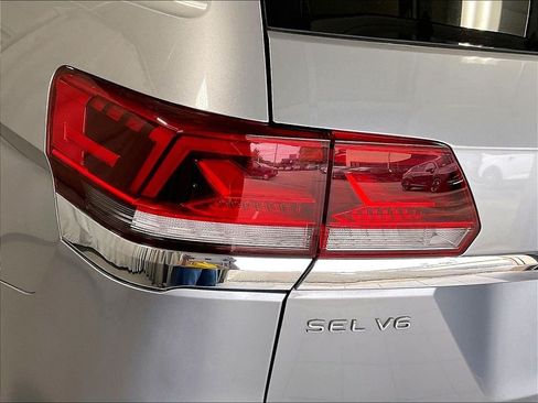 Certified 2023 Volkswagen Atlas SEL Premium AWD/4WD image 33
