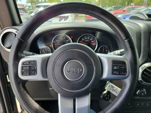 Used 2016 Jeep Wrangler Rubicon AWD/4WD image 18