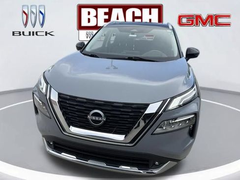 Used 2022 Nissan Rogue Platinum w/ Head-Up Display Package FWD image 10