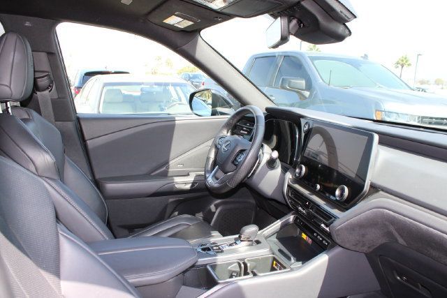 Certified 2024 Lexus TX 500h AWD w/ Technology Package image 5