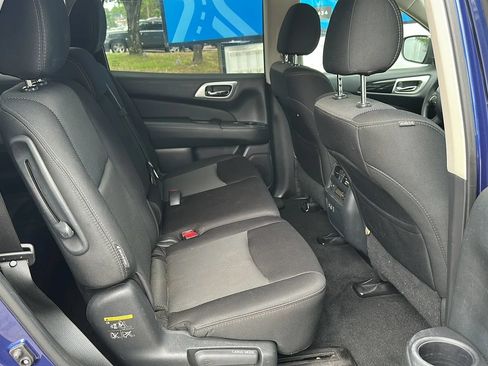 Used 2019 Nissan Pathfinder S AWD/4WD image 21