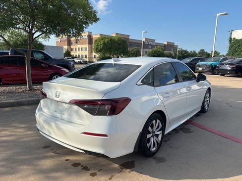 Used 2025 Honda Civic LX image 5