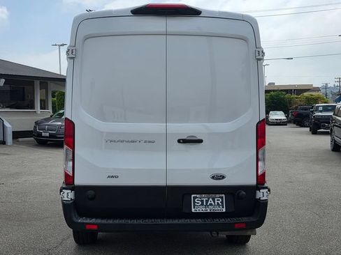 Used 2024 Ford Transit 250 148 Medium Roof Extended AWD image 5